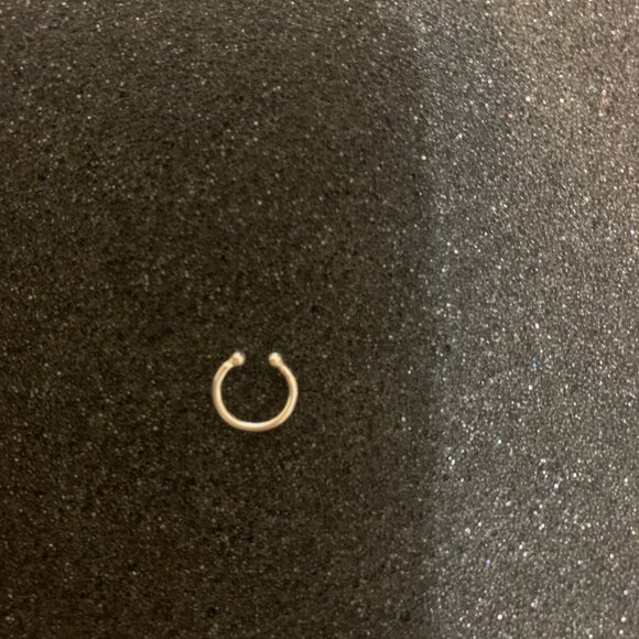 NWT Smooth Small Sterling Silver Ear Cuff - Picture 3 of 4